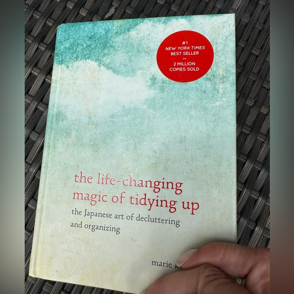Marie Kondo Book Set: Spark Joy and The Life Changing Magic Art of Tidying Up - Picture 3 of 7